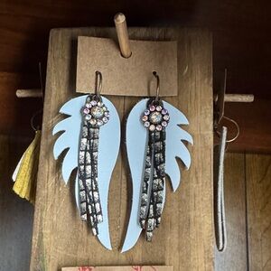 Chic Winged Earrings with Rhinestone Detail